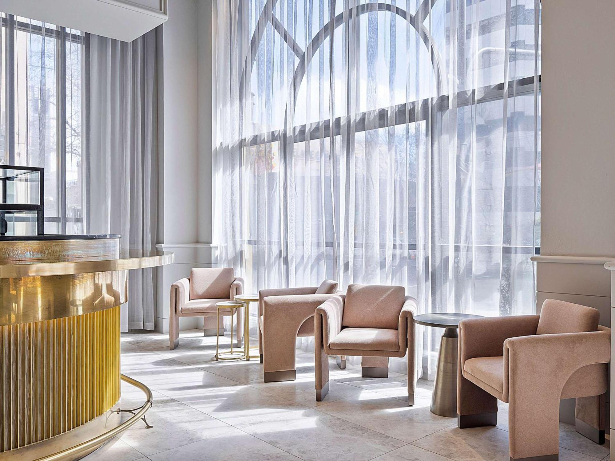 The Playford Adelaide - Mgallery Exteriör bild The lounge at the 100 East 53rd Street location