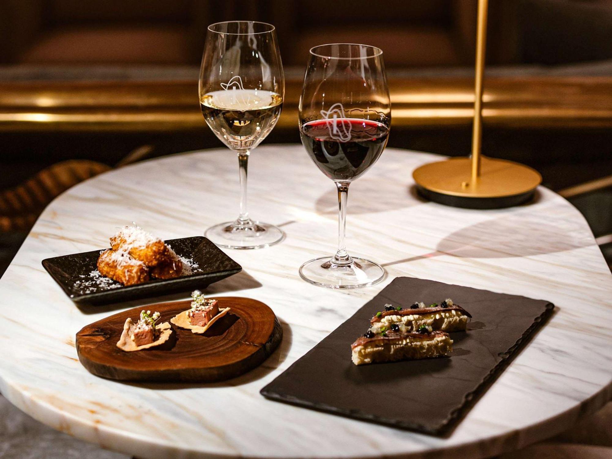 The Playford Adelaide - Mgallery Exteriör bild Wine and tapas